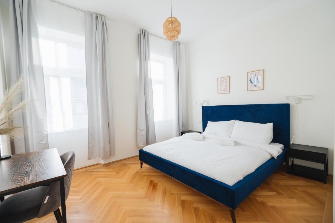 Brand Cozy * Vienna