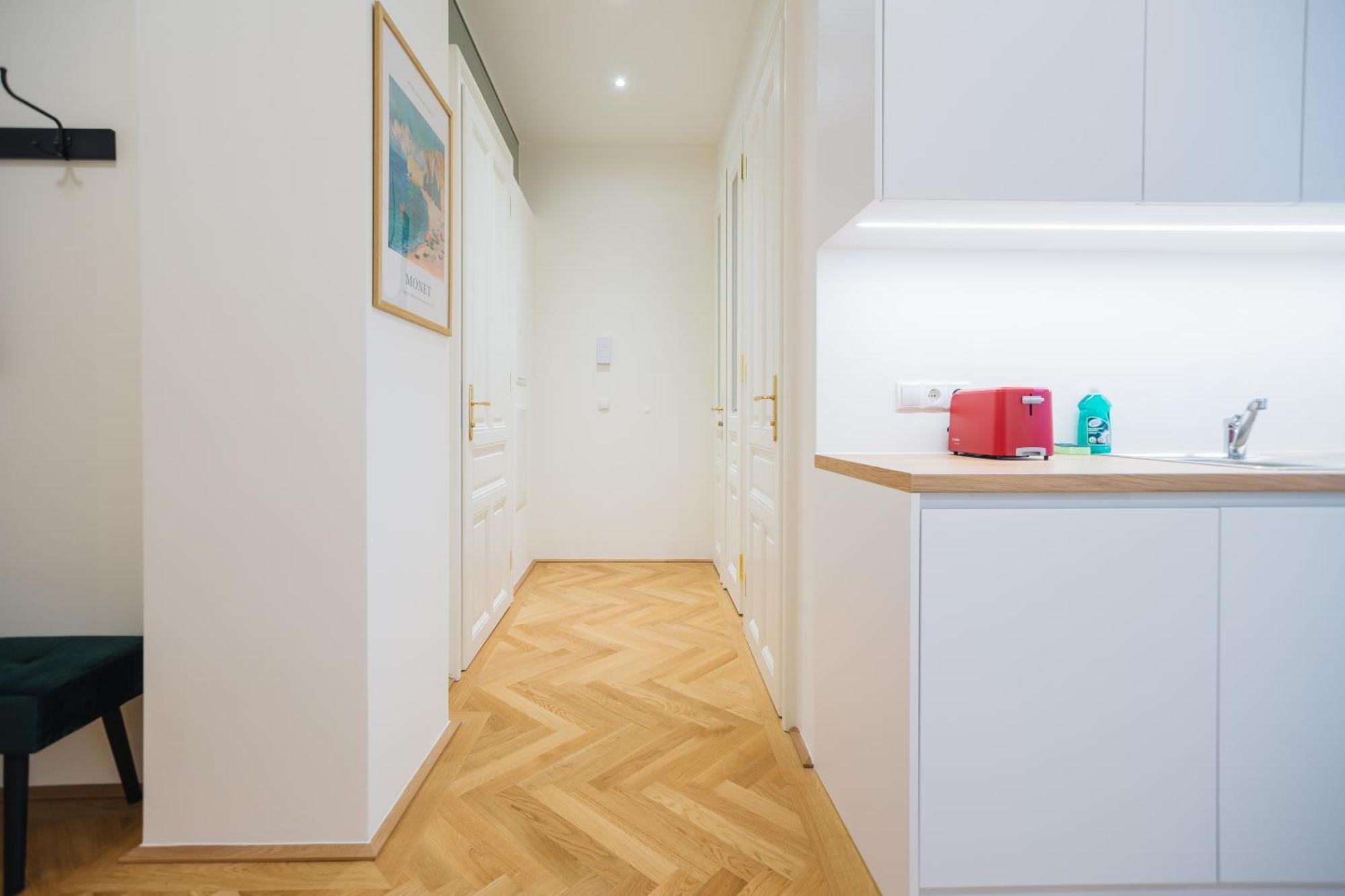 Apartment Brand Cozy *