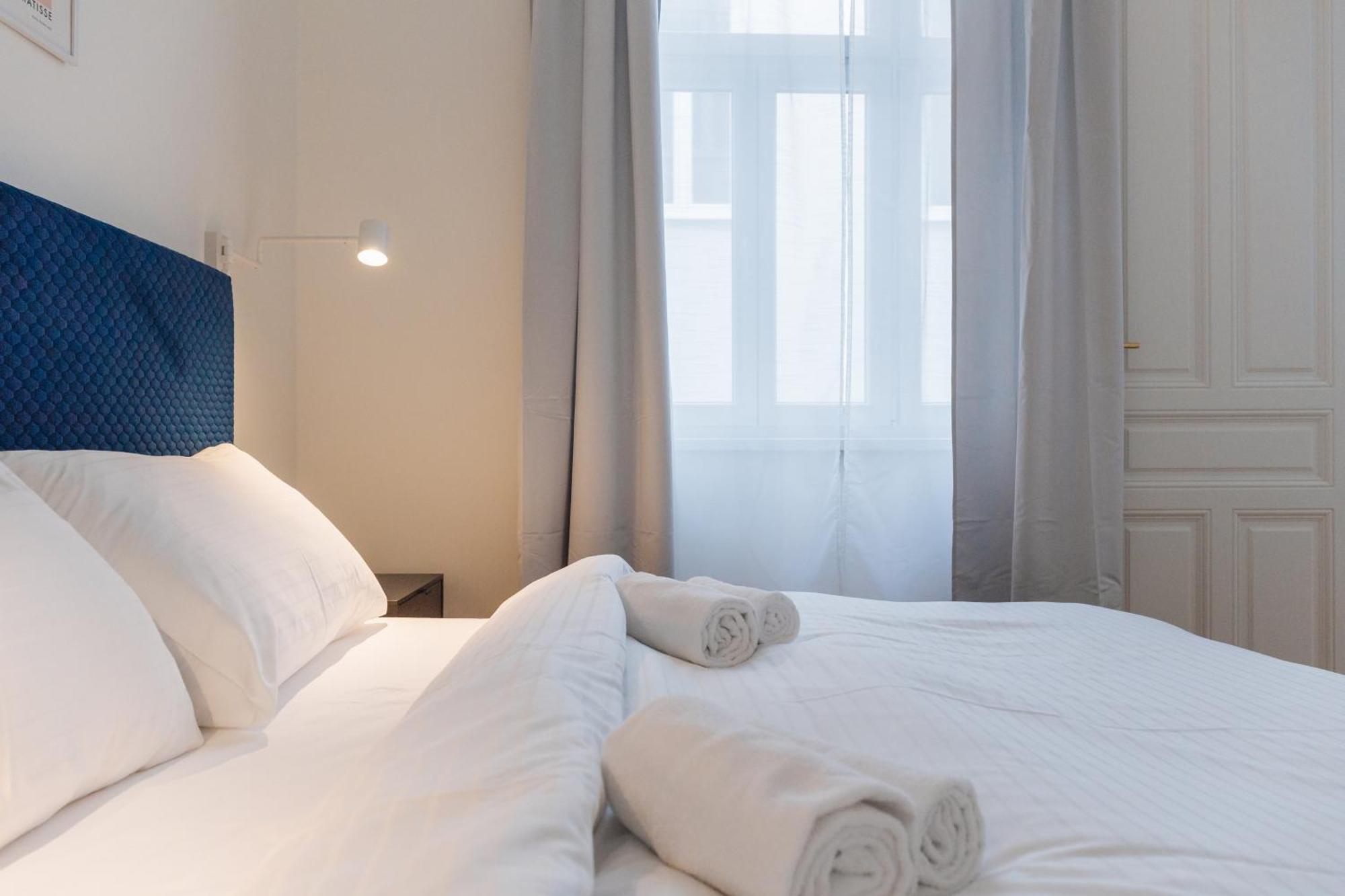 Apartment Brand Cozy